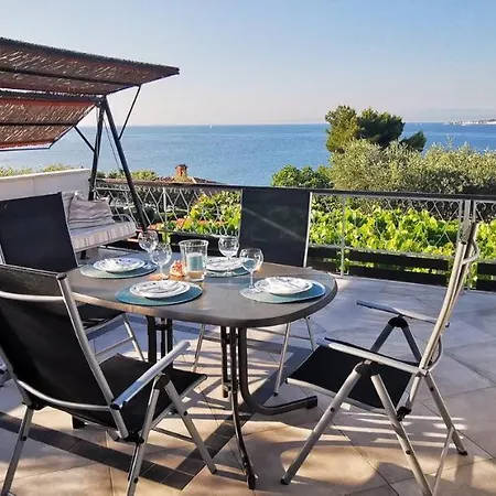 Karmen With Sea View Apartment Crveni Vrh
