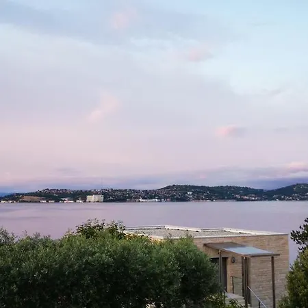 Karmen With Sea View Crveni Vrh