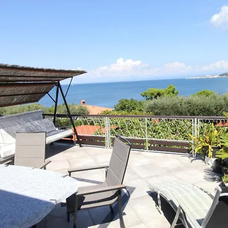 Apartment Karmen With Sea View *