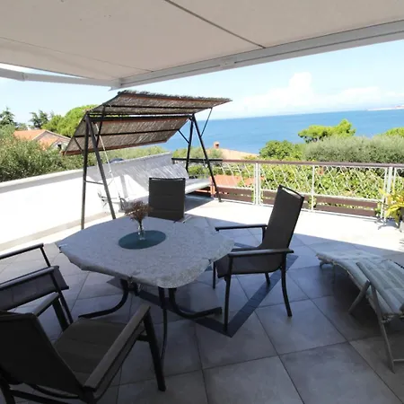 Karmen With Sea View Apartment Crveni Vrh